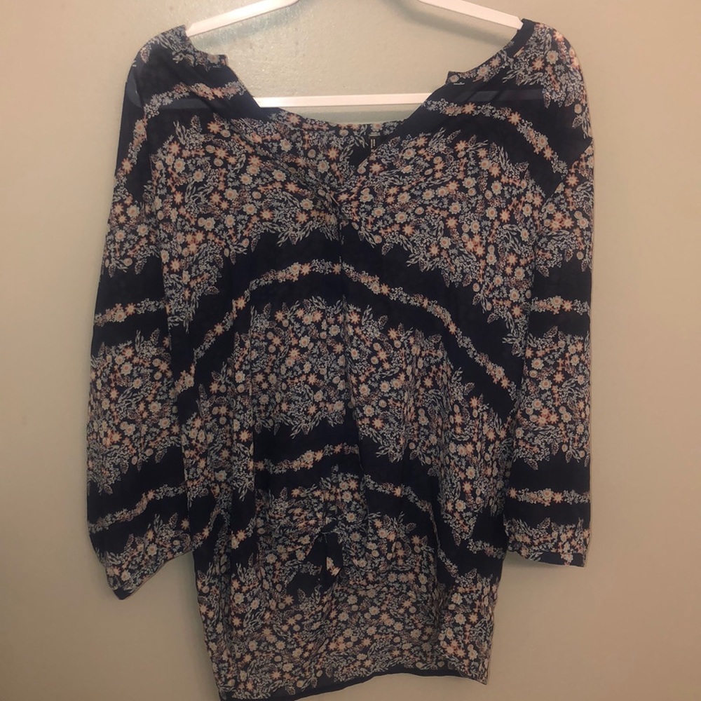 Button up blouse - Picture 1 of 1